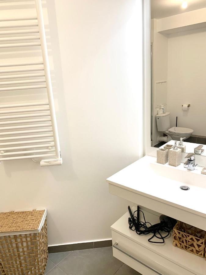 Le Bali Cosy House - T2 Lumineux Et Moderne En Plein Centre Ville De Maisons-Alfort Luaran gambar